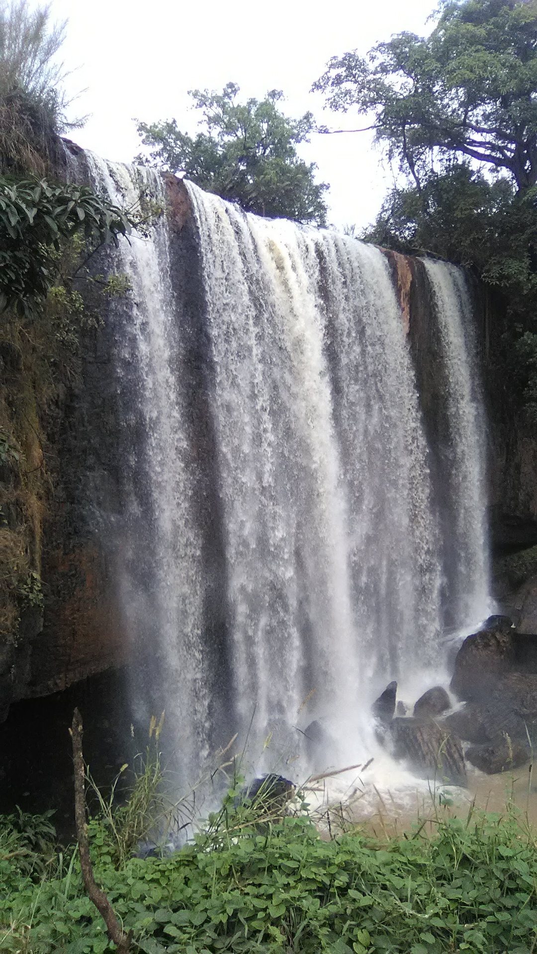 Les chutes de la Métché. Photo : Kondah / Wikimedia Commons, CC BY-SA 4.0