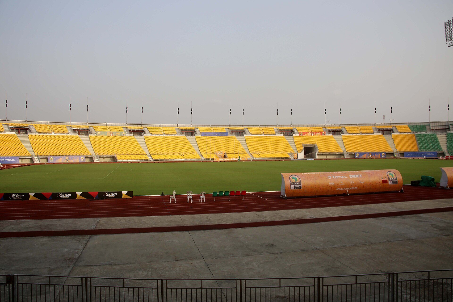 Stade de la Réunification. Photo : Franco237 / Wikimedia Commons, CC BY-SA 4.0
