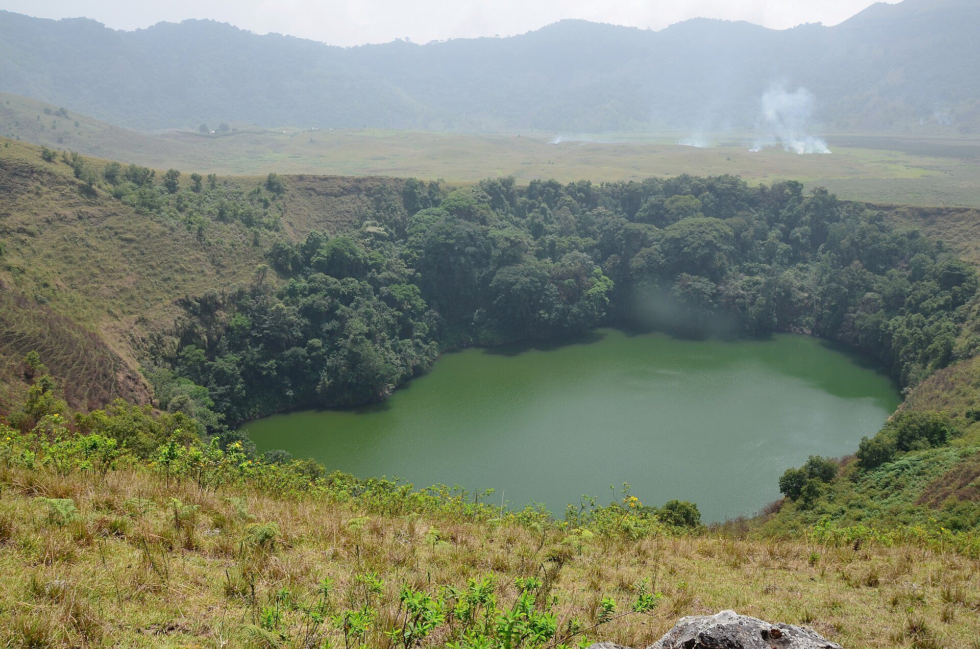 Le lac mâle, sur le mont Manengouba. Photo : KLO.J / Wikimedia Commons, CC BY 2.0