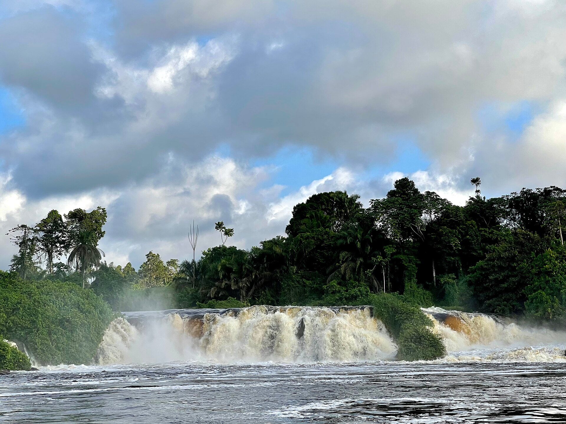 Les chutes de la Lobé. Photo : Blaizo 237 / Wikimedia Commons, CC BY-SA 4.0